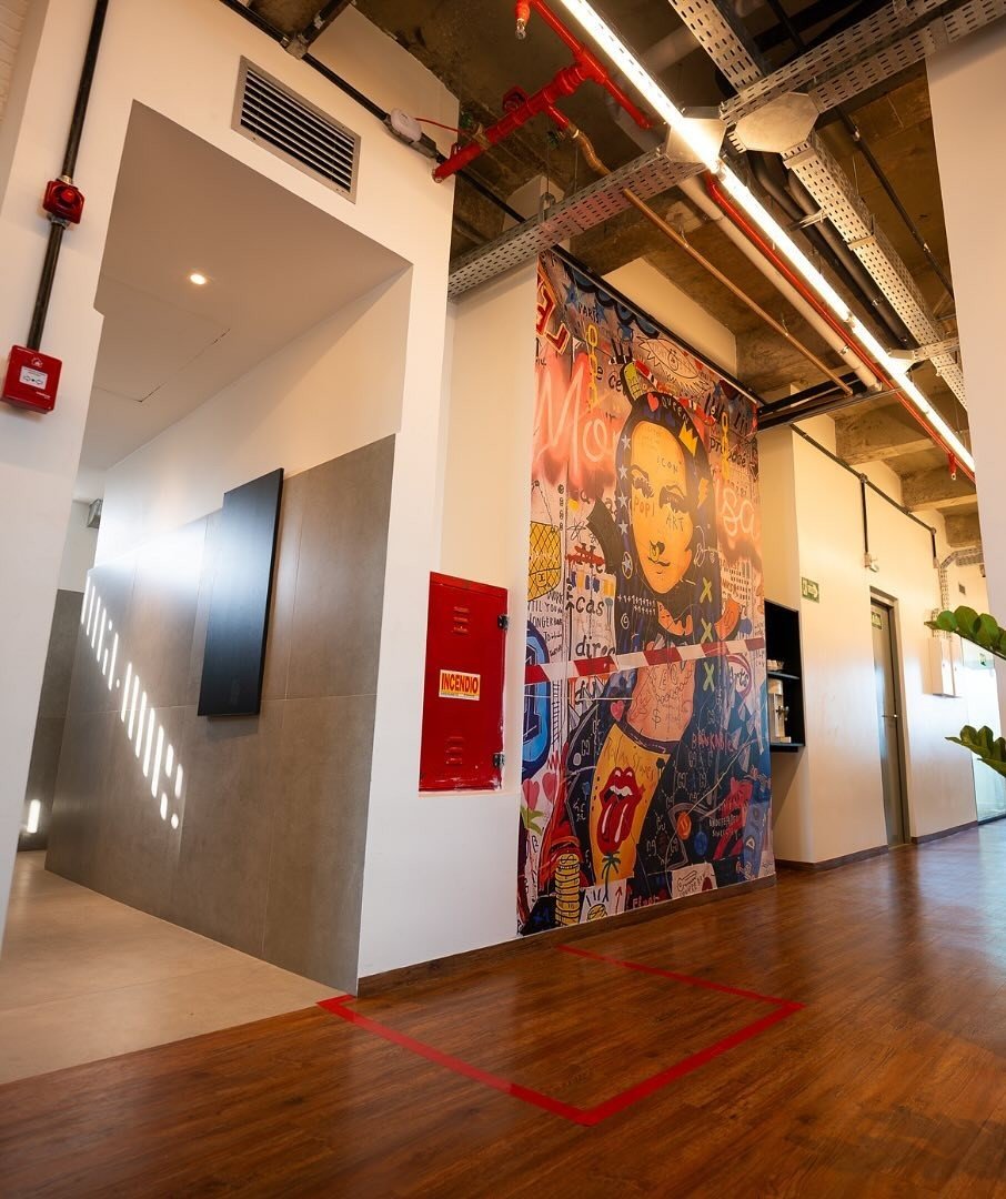 Corredor e elevadores